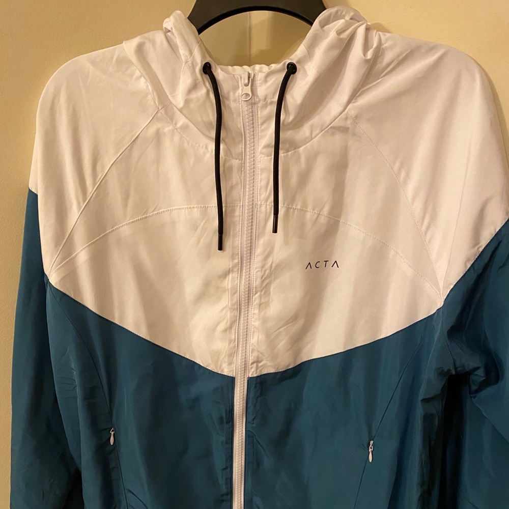 ACTA windbreaker
